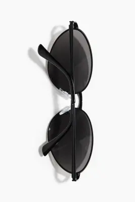 Lunettes de soleil ovales - Noir — photo 2