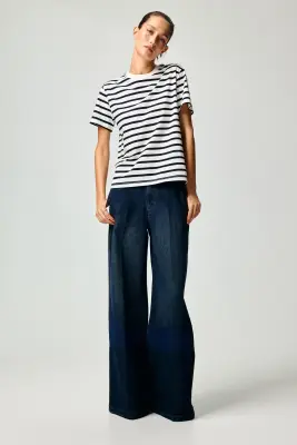 T-shirt en coton - Blanc/rayures bleu marine — photo 1
