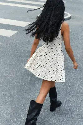 Robe à encolure carrée avec jupe évasée - Crème/pois — photo 2
