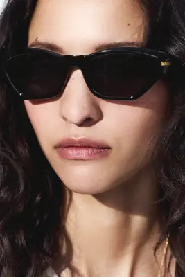 Lunettes de soleil cat-eye - Noir — photo 1