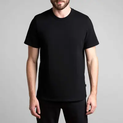 T-shirt noir Romain
