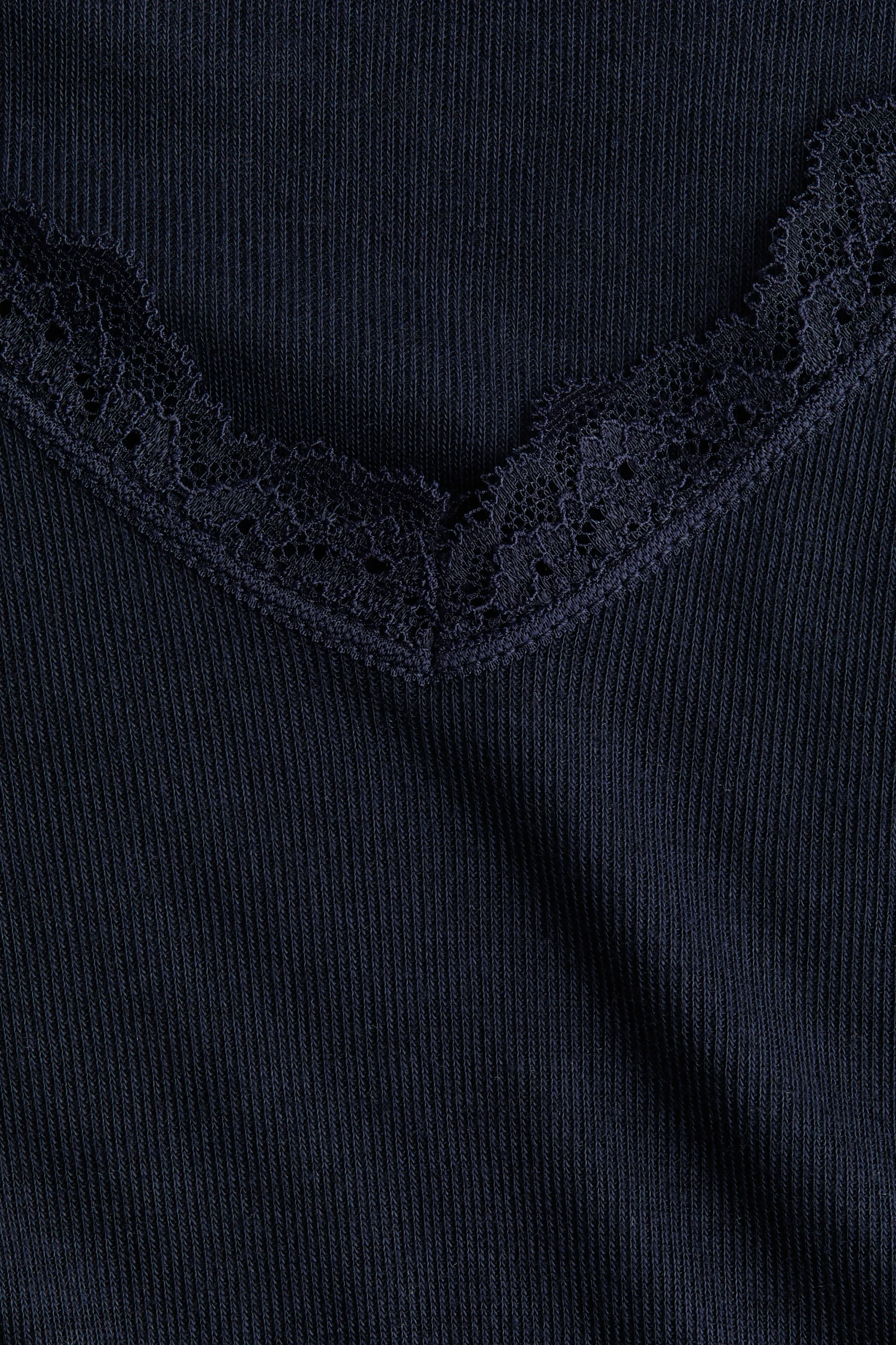 Top à encolure en V avec dentelle - Bleu marine