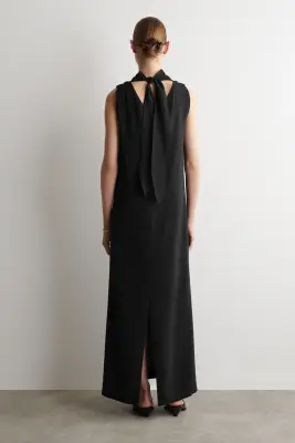 ROBE LONGUE DRAPÉE À COL MONTANT ET DÉTAIL NOUÉ - NOIR — photo 3
