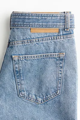 Short Bermuda en denim avec ceinture - Bleu denim clair — photo 2