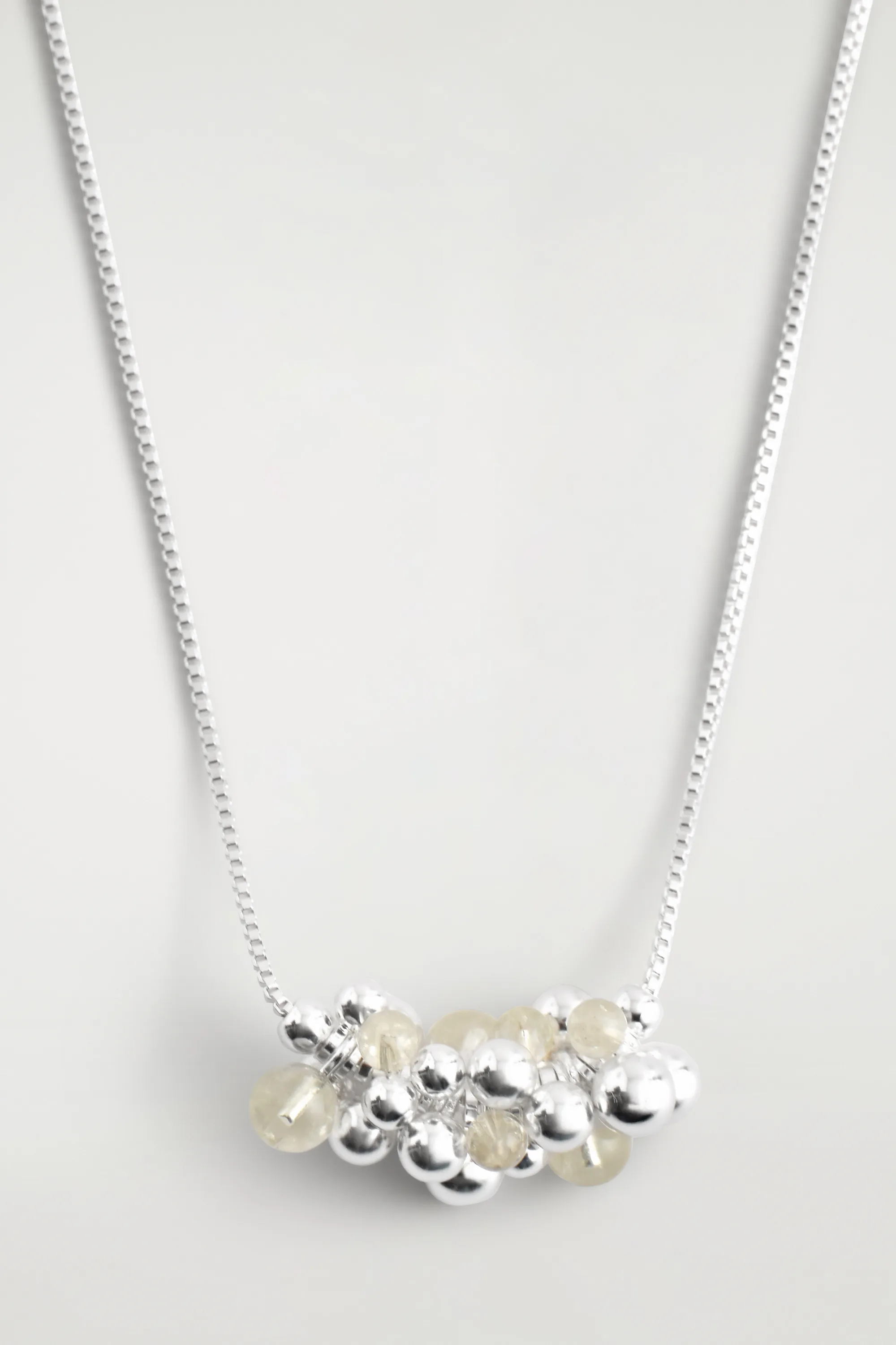 COLLIER À PENDENTIF FAÇON GRAPPE - ARGENTÉ