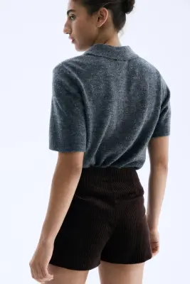 Mini short en velours côtelé - Marron foncé — photo 3