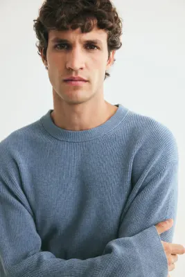 Pull Regular Fit en maille de coton côtelée - Bleu moyen — photo 1