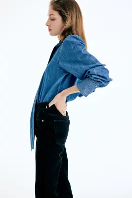 Blouse en denim avec écharpe - Bleu denim — photo 4