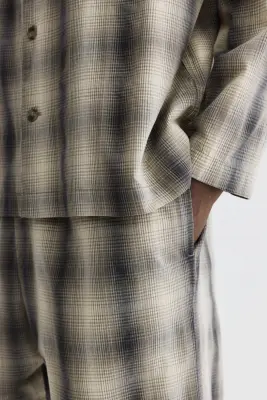 Chemise et pantalon de pyjama en popeline - Vert kaki/carreaux — photo 2