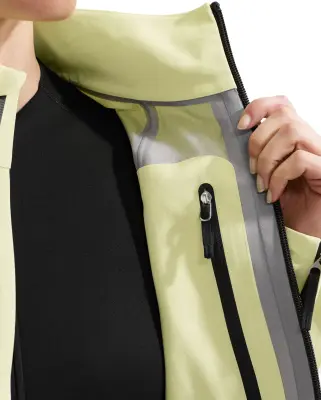 x Jacquemus GTX Jacket Women Citron Tint — photo 5