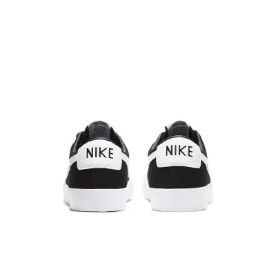 Chaussure Nike sb blazer low pro GT –  Black / White / Black — photo 5