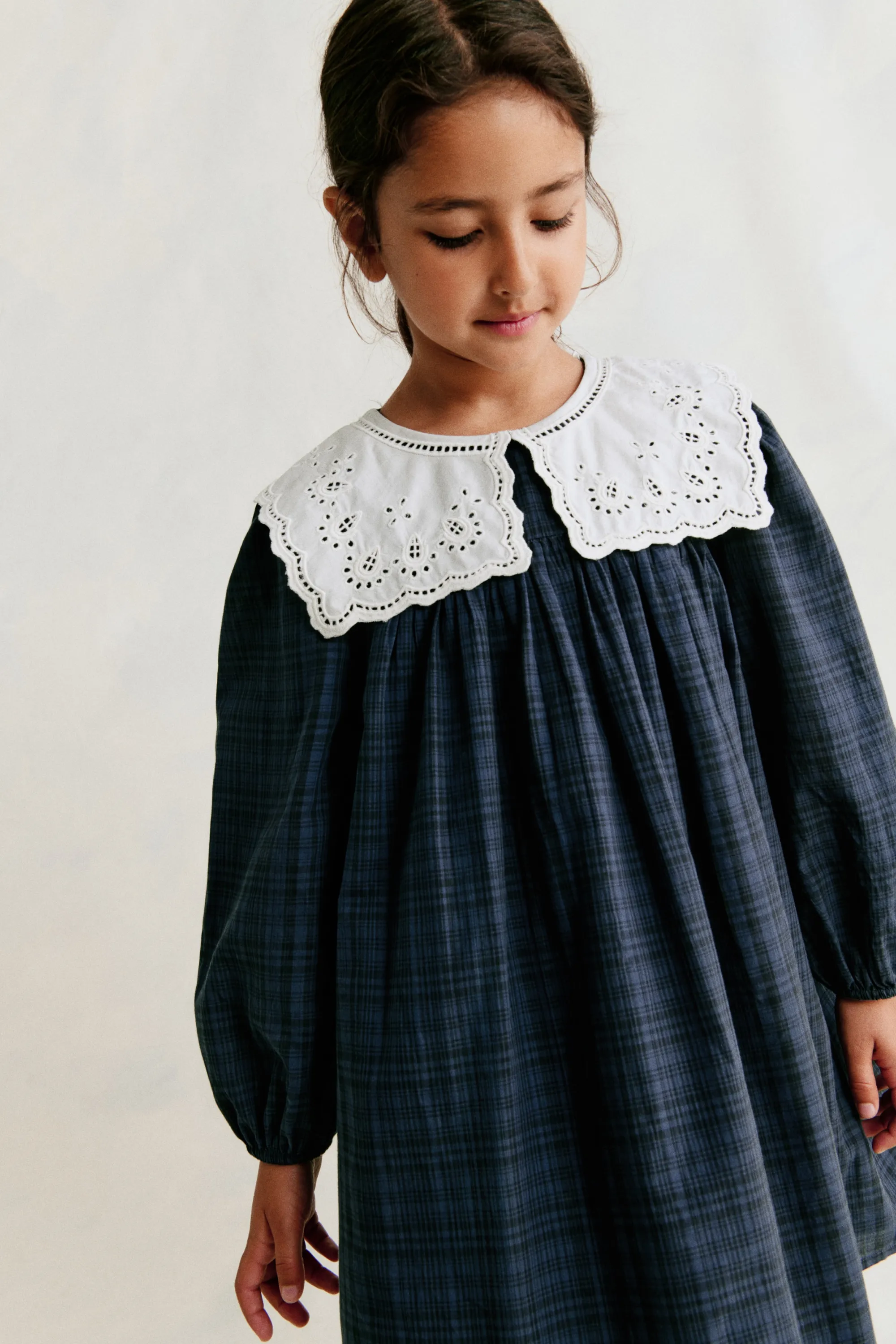 Robe en mousseline avec col vintage - Bleu marine