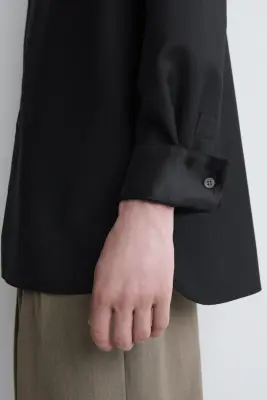 CHEMISE DÉCONTRACTÉE EN SERGÉ DE LAINE - NOIR — photo 2