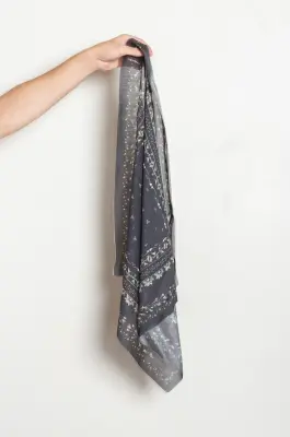 NITTO – MILANO PAISLAY FOULARD 65 x 65 – BLACK — photo 3