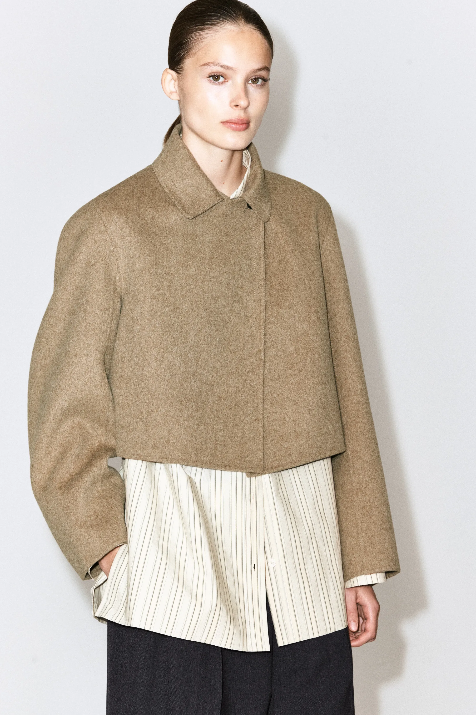 VESTE OVERSIZE COURTE EN LAINE DOUBLE FACE - SABLE