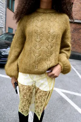 Pull oversize à manches ballon, mélange de mohair - Vert kaki cendré — photo 2