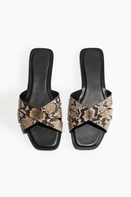 Sandales en cuir - Beige/imitation serpent — photo 1