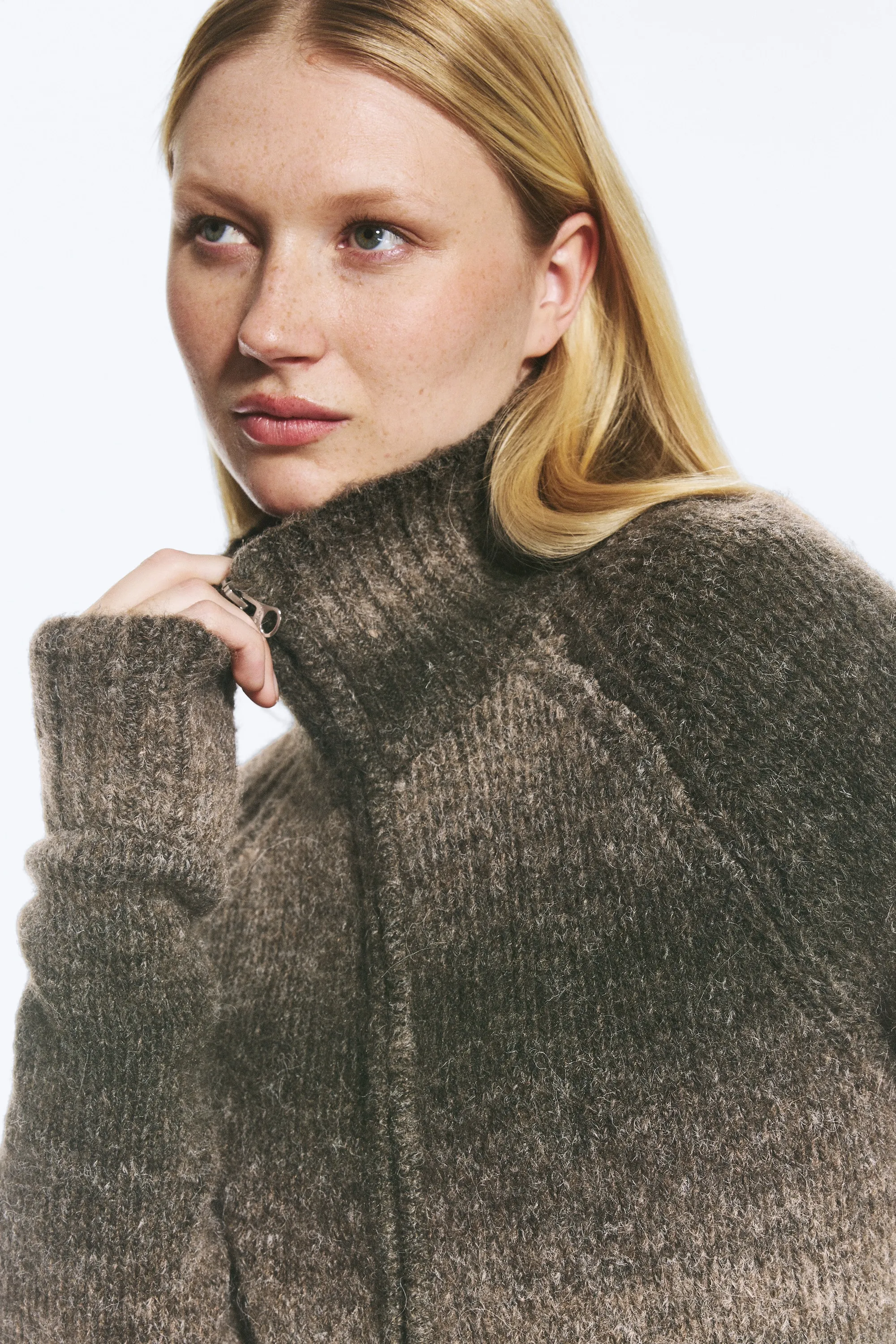 Cardigan zippé ajusté en maille douce - Vert kaki