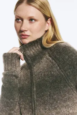 Cardigan zippé ajusté en maille douce - Vert kaki — photo 1