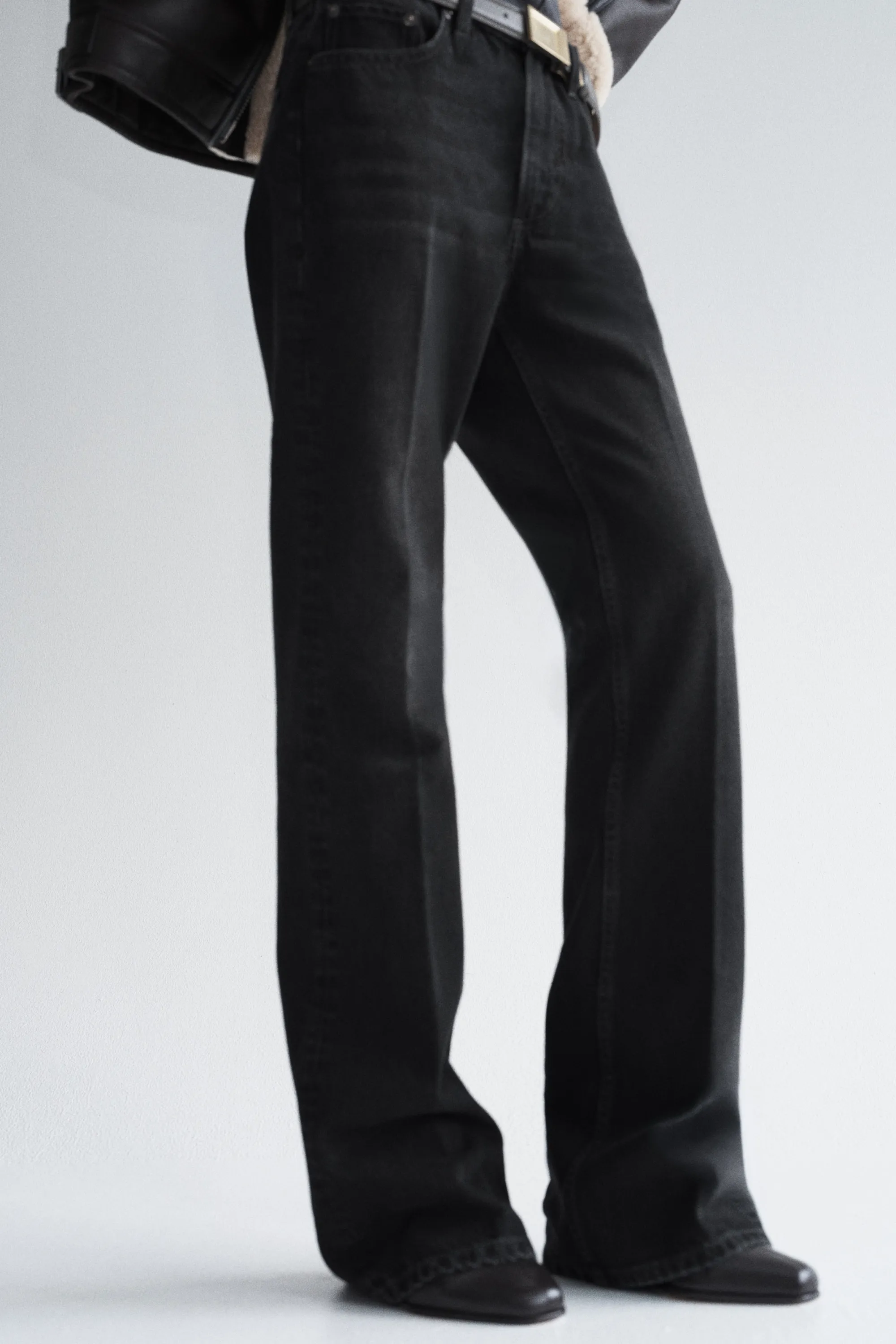 Jean bootcut avec plis - Noir