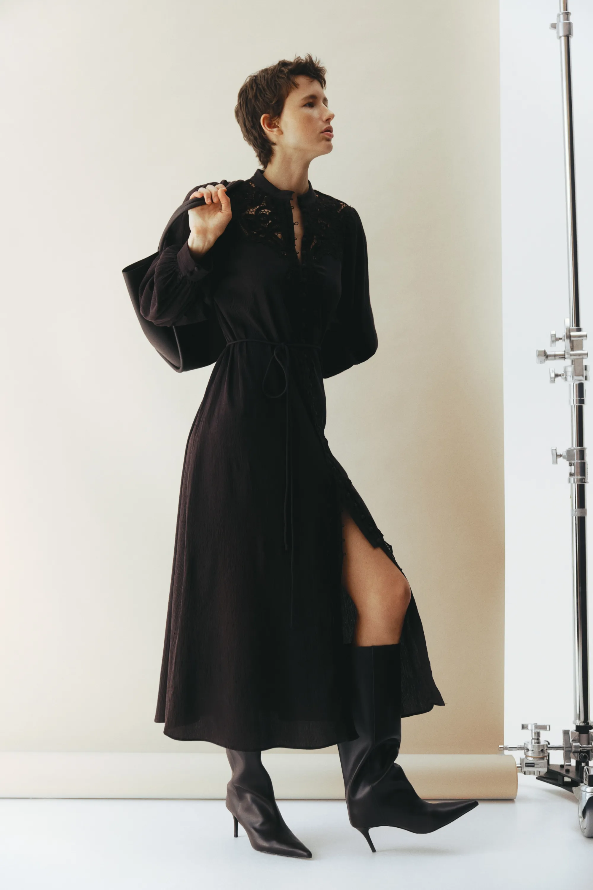 Robe en coton avec dentelle - Marron foncé