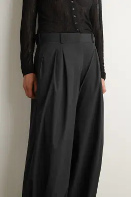 PANTALON BALLON À PLIS EN MÉLANGE DE COTON - NOIR — photo 3