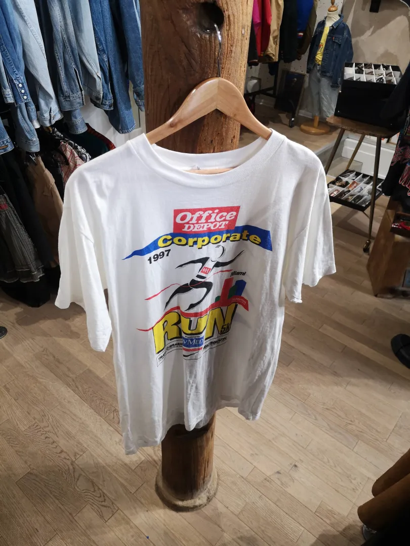 T-shirt vintage Office Depot Corporate Run 1997