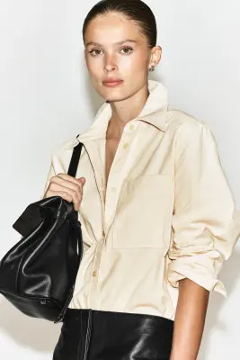 CHEMISE EN VELOURS CÔTELÉ DE COTON - CRÈME — photo 3