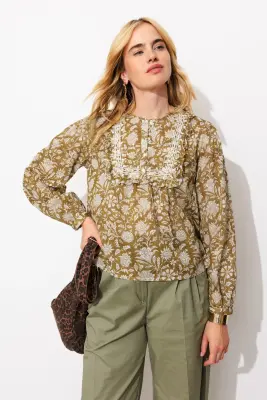 Blouse fleurie à plastron — photo 2