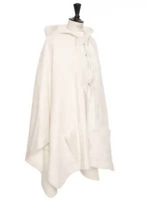 Veste cape longue en laine blanc neige avec capuche Spring 2017 Prix boutique 2500€ — photo 2