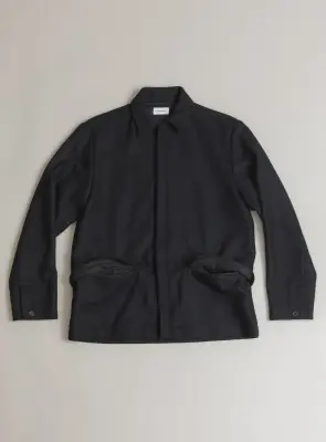 Jacket with Zipped Flap Pockets in Navy Blue Wool & Cashmere — photo 3