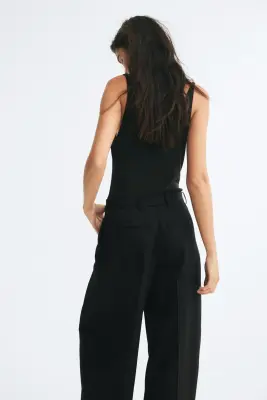 Pantalon chic avec détails croisés - Noir — photo 3