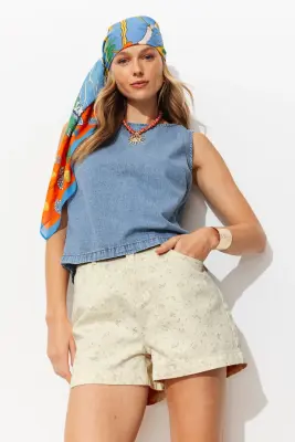 Short à fleurs en toile Femme — photo 2