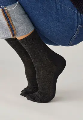 Les chaussettes en laine - Gris anthracite — photo 1
