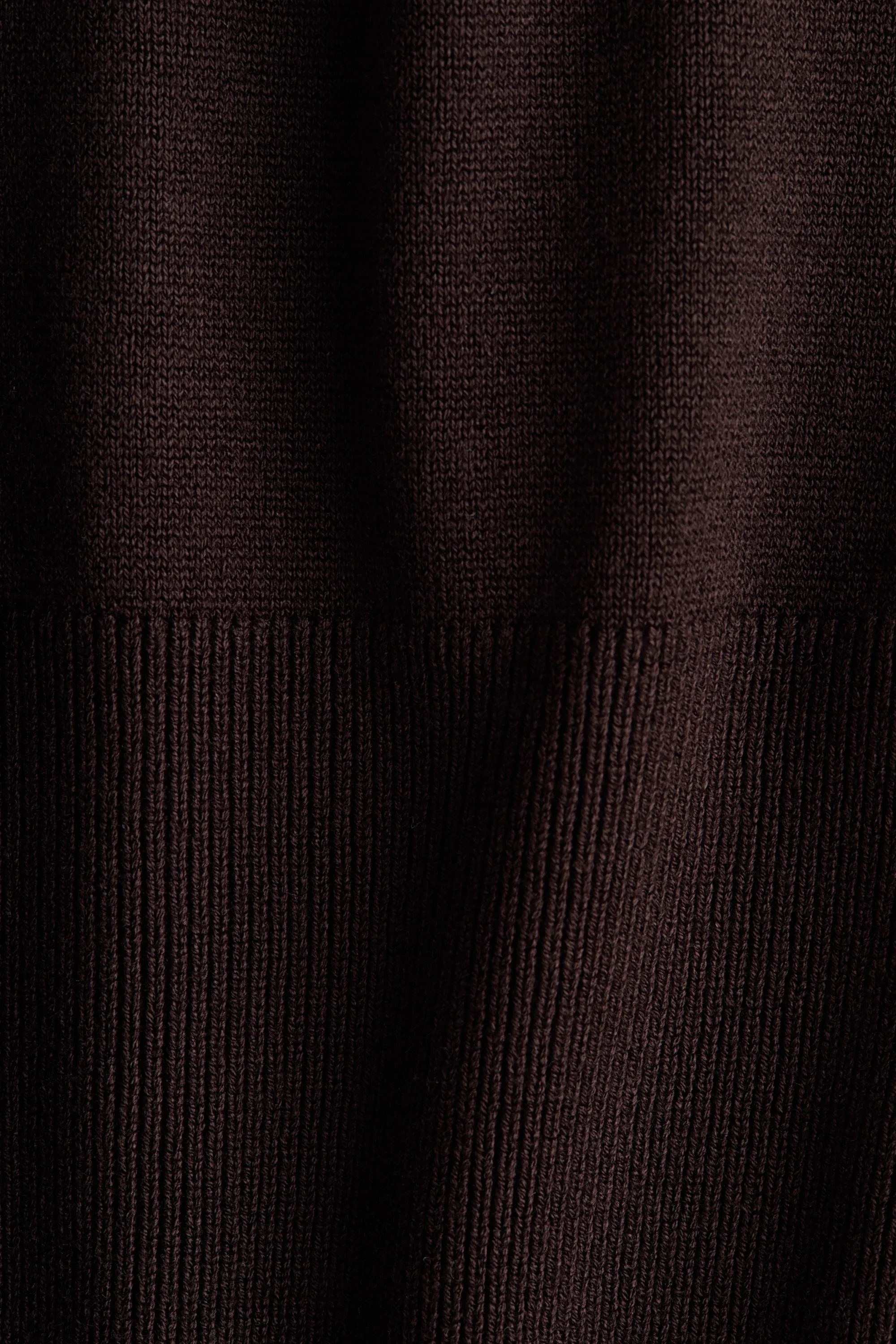 Top asymétrique en maille fine - Marron foncé