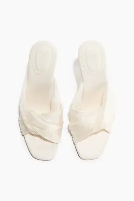 Sandales à talon - Crème — photo 1