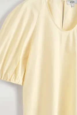 ROBE COURTE À MANCHES BALLON EN COTON - JAUNE BEURRE — photo 2
