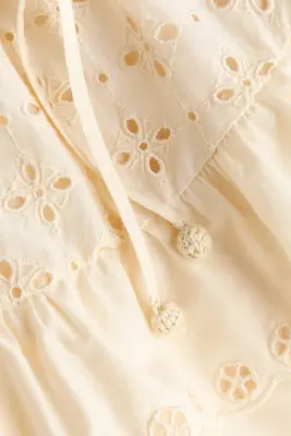 Minijupe en coton avec broderie anglaise - Crème — photo 3