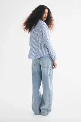 Blouse volantée à boutons - Bleu/rayures blanches — photo 4