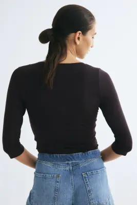 Top à encolure en V en viscose - Marron foncé — photo 3