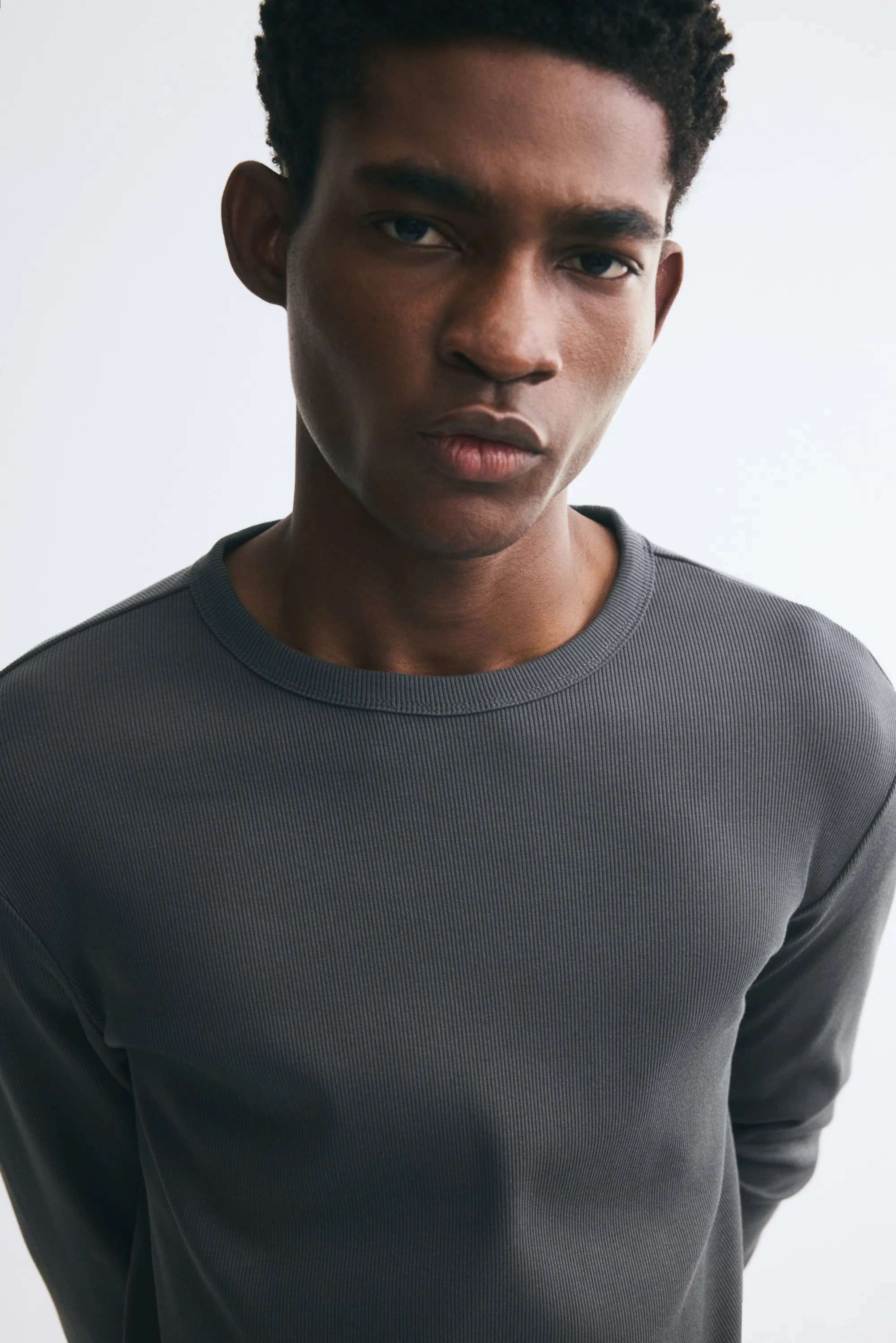 T-shirt à manches longues Slim Fit en coton - Gris foncé