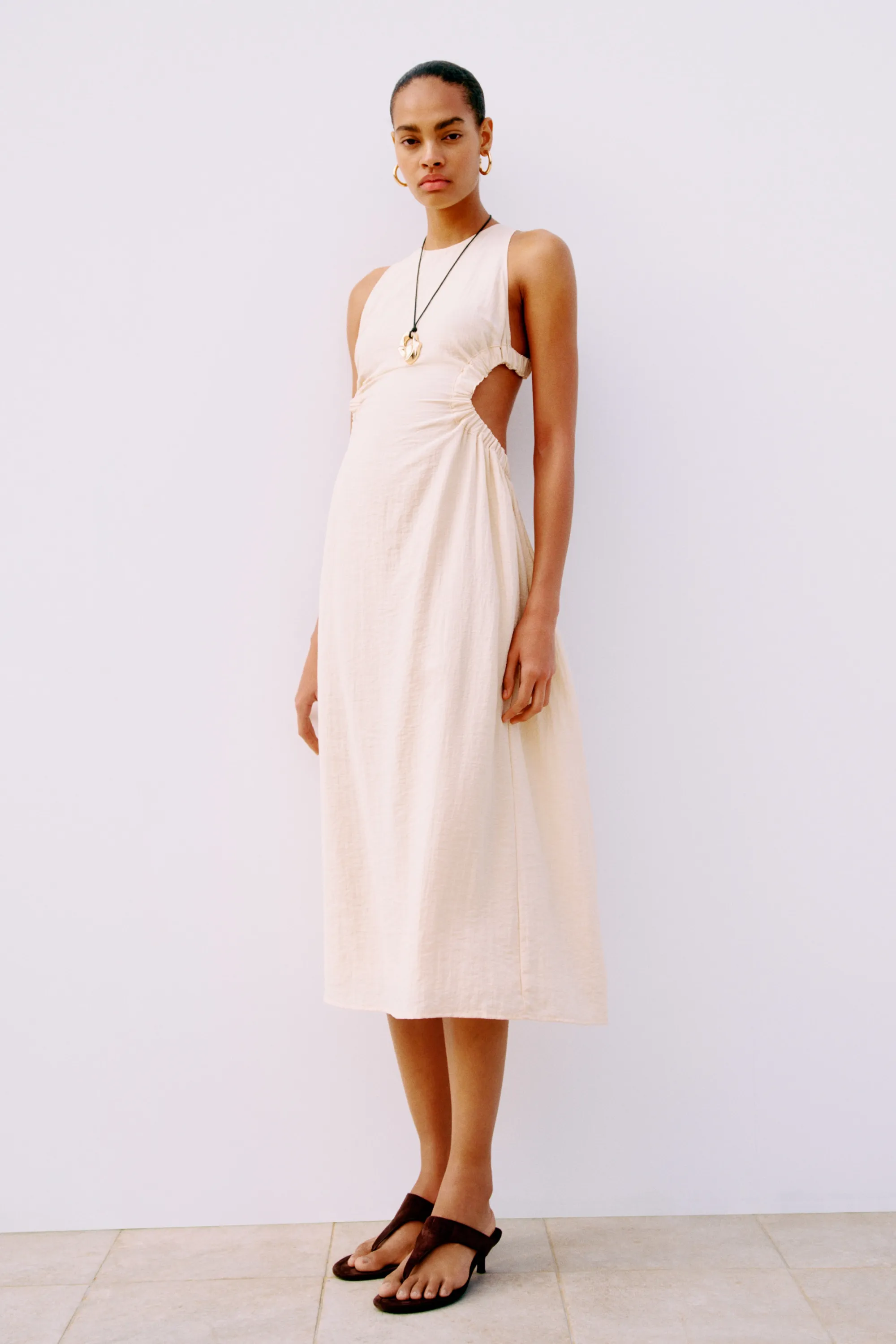 Robe maxi avec dos ouvert - Beige clair
