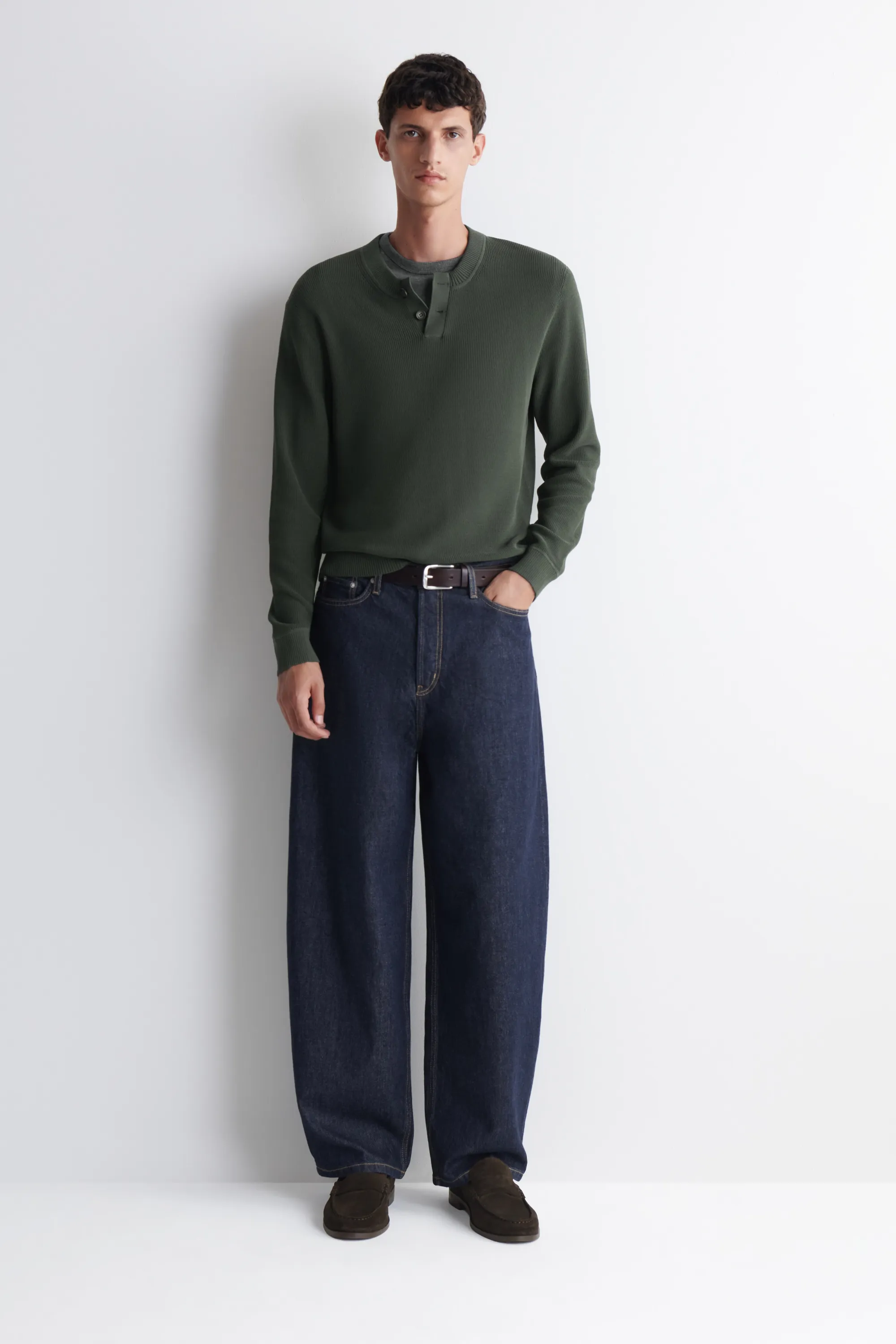 PULL HENLEY EN MAILLE DE COTON - VERT FONCÉ