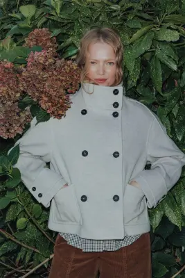 Manteau court et doux Femme — photo 2