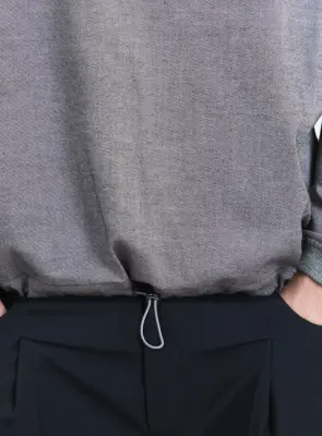Large Neck Sweatshirt in Warm Gray Cotton Flannel — photo 4