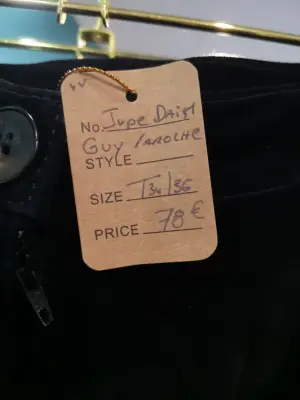 Jupe noire Guy Laroche — photo 2