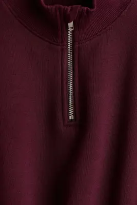 Sweat à l'intérieur brossé avec col zippé - Rouge prune foncé — photo 3