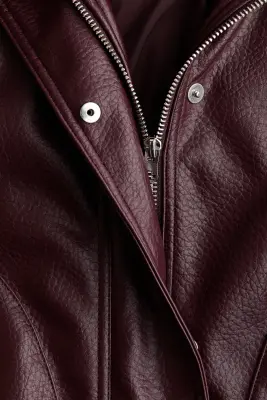 Veste en tissu enduit avec détail ceinture - Bordeaux — photo 5