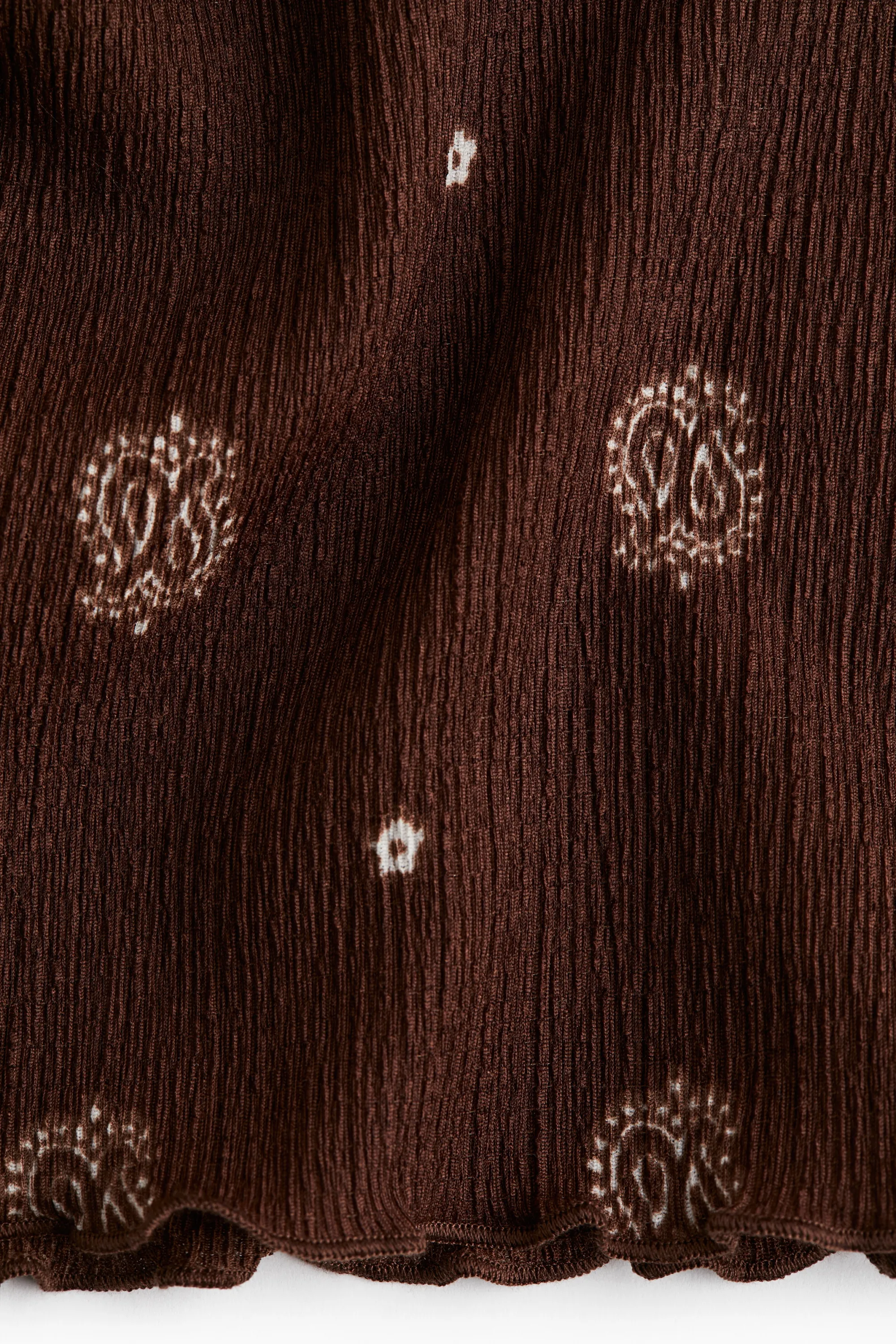 Top froissé avec détails surjetés - Marron foncé/motif