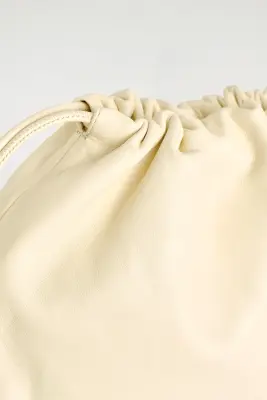 MINI POCHETTE CAVATELLI – CUIR - JAUNE BEURRE — photo 1